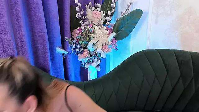 Kooky beauty: discover our turned on strippers as they undress to their adored melodies and slowly orgasm for pleasure to appease your kookiest wishes.