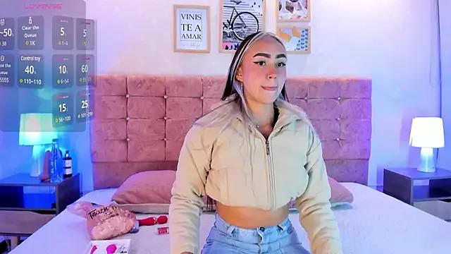liaa_18 from StripChat
