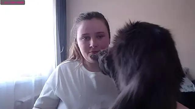 Light_Luna from StripChat is Freechat