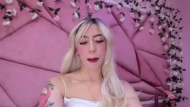 Kooky beauty: discover our turned on strippers as they undress to their adored melodies and slowly orgasm for pleasure to appease your kookiest wishes.