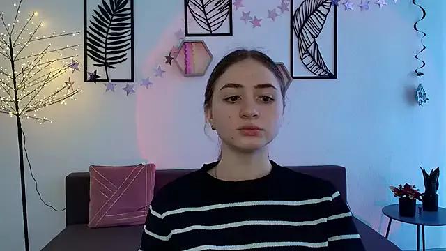 LilyHaart from StripChat is Freechat