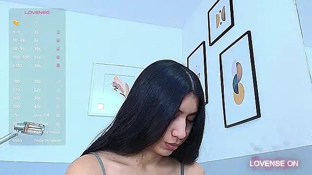 littlee_emilyy_ from StripChat