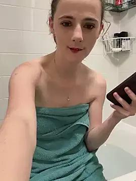 LouiseBishop from StripChat is Freechat