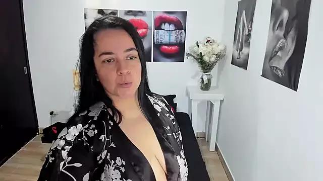lucia_vonne_ from StripChat is Freechat