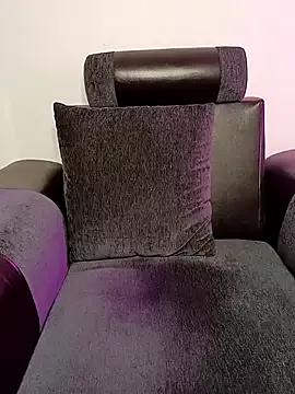 Luna-Derling from StripChat is Freechat