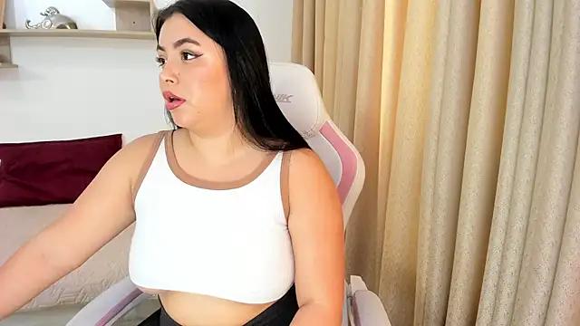 Lyaah from StripChat