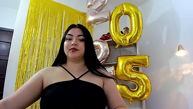 Lyaah from StripChat