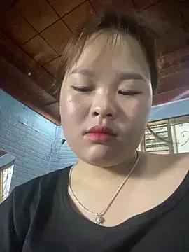 Lyly8802 from StripChat