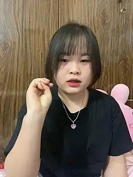 Lyly8802 from StripChat