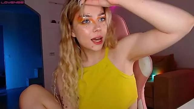 MaddieSinss from StripChat