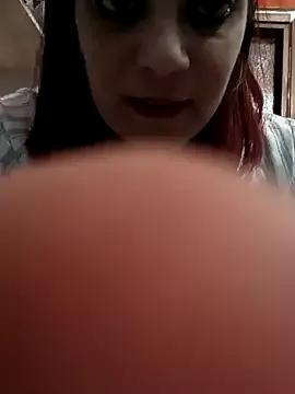 maialina2 on StripChat 