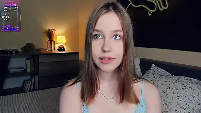 Photos of MaliaBourraine from StripChat is Freechat