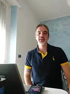 Marcolino183 webcams show profile image 