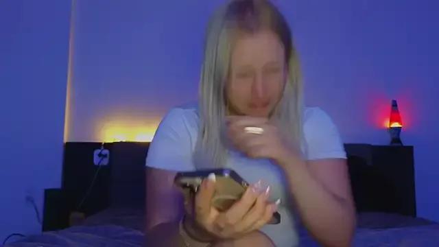 Photos of margot_robbie7 from StripChat is Private