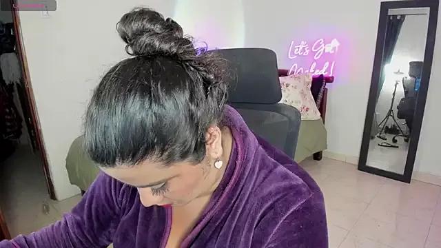 MariamCastiblanco from StripChat is Freechat
