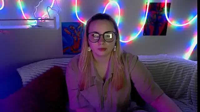 MarryKiss33 from StripChat is Freechat