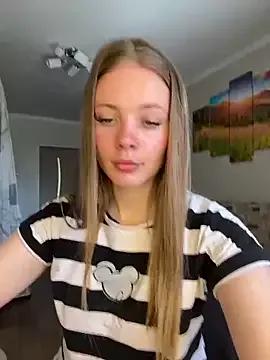 MaryLushh from StripChat is Freechat