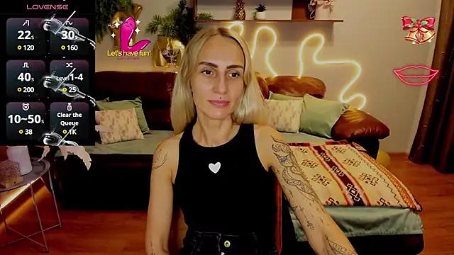 MaryShiny webcams show profile image 
