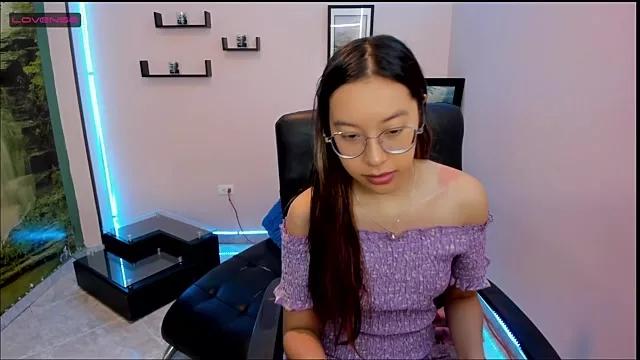Megan_19_ from StripChat is Freechat