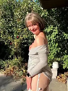Photos of Melljoy from StripChat is Freechat