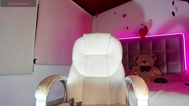 Kooky beauty: discover our turned on strippers as they undress to their adored melodies and slowly orgasm for pleasure to appease your kookiest wishes.