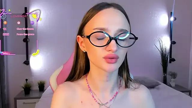 miiss__lulu from StripChat is Freechat