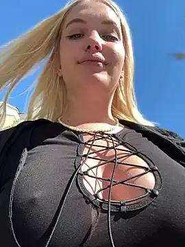 Photos of Milkyy_wway from StripChat is Freechat