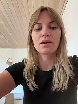 Milla__one from StripChat is Freechat