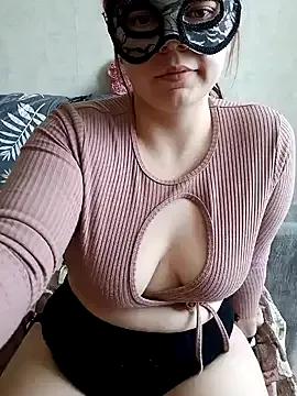 Miranda_Nancy from StripChat is Freechat
