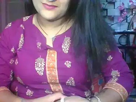 Miss-Saraaa from StripChat