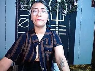 Missbrown62 on StripChat 