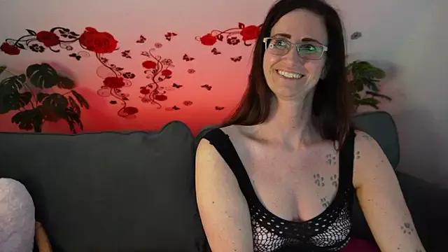 NadjaNeah from StripChat is Freechat