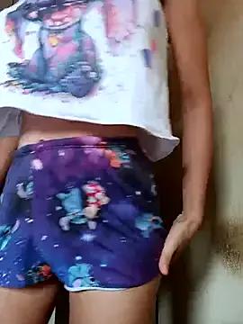 Nandasant09 from StripChat