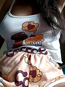 Nandasant09 from StripChat