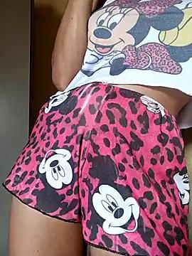 Nandasant09 from StripChat