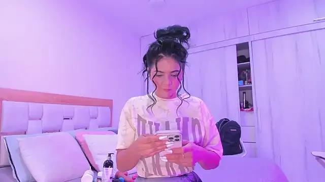 paola_rodriguez from StripChat is Freechat