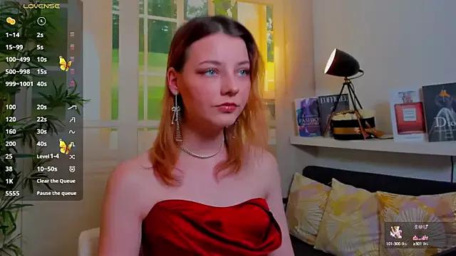 pretty_little_thing from StripChat is Freechat