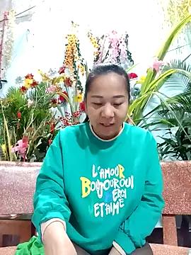 Queen_18200 from StripChat
