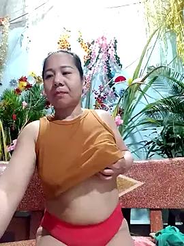 Queen_18200 from StripChat