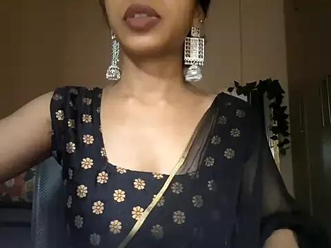 Photos of Queen_Ayeshaa from StripChat is Private