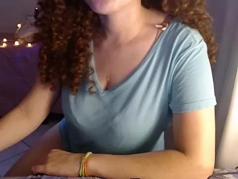 QueenEster on StripChat 