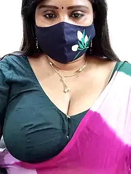 Queenflowerr from StripChat is Freechat