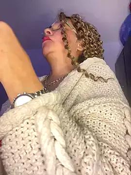 Photos of Renata-Sexy from StripChat is Freechat
