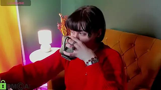 Rowena_MacLeod from StripChat is Freechat