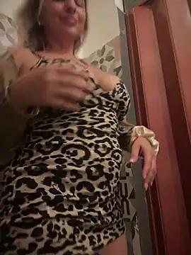 Kooky beauty: discover our turned on strippers as they undress to their adored melodies and slowly orgasm for pleasure to appease your kookiest wishes.
