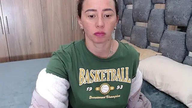 sara_hott_1 on StripChat 