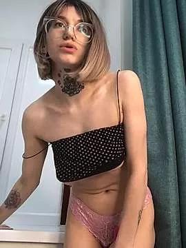 SarahLust on StripChat 