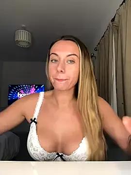 Photos of Scarlettroseeee from StripChat is Private