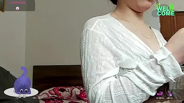 Seena-Mochi from StripChat