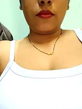 sexyindi_couple from StripChat is Freechat